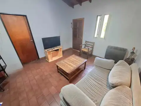 CASA 4 AMBIENTES VENTA TEMPERLEY JARDIN 2 FAMILIAS