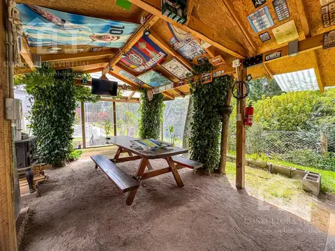 Casa en Venta con 2 cocheras