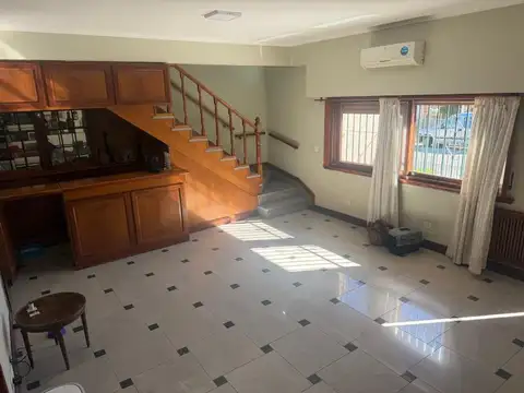 Casa en Venta en Villa Adelina, USD 290.000