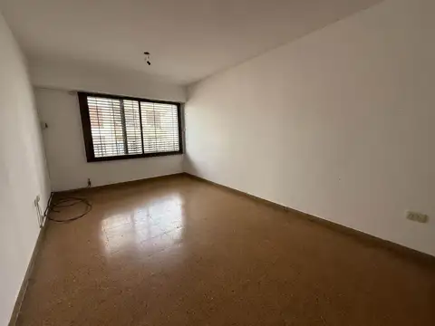 Departamento en Alquiler en La Plata, $ 930.000