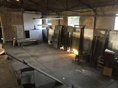 Galpon en Alquiler 40  mts Fondo