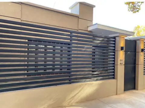 Casa A La Venta En Lujan De Cuyo