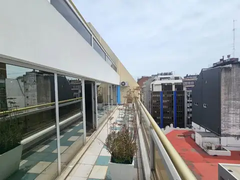 Sarmiento 700, Piso 9