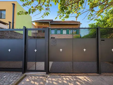 VENTA CASA 4 AMBIENTES MUÑIZ