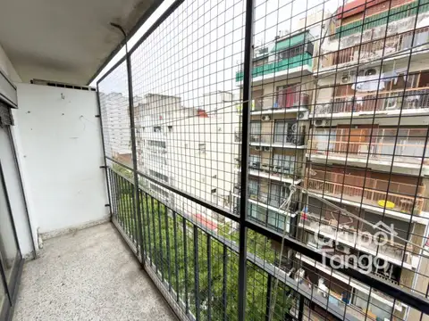 Venta Departamento Tres Ambientes Balvanera Apto Credito Dependencia Balcon Frente