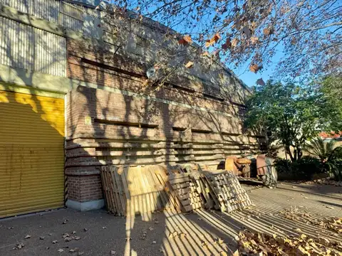 Local en Venta 40 años