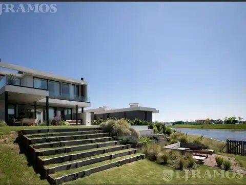 Casa en Alquiler en Puertos - Barrio Costas, USD 4.900