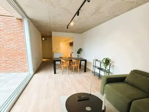 Santiago 676 , Piso 1