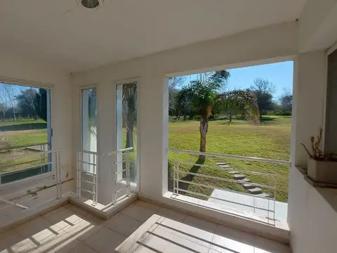 CASA EN VENTA EN BARADERO CON PILETA