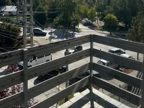 COMODO Y LUMINOSO DEPARTAMENTO EN EXCELENTE UBICACION