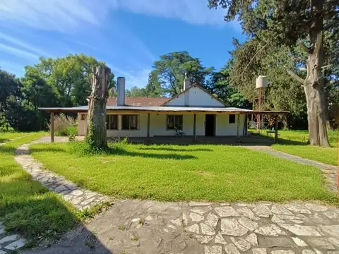 Casa Quinta en venta en Tortuguitas, Jose C Paz - 5 Ambientes