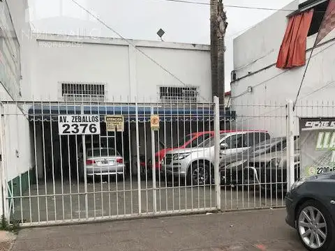 Local en Venta en Castelar, USD 520.000