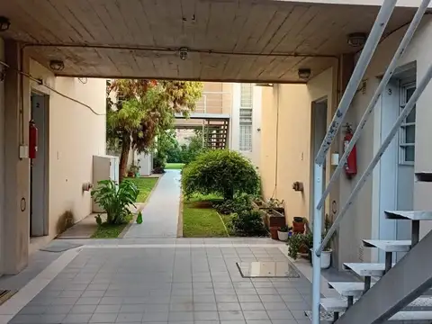 Calle 16 entre 65 y 66 1600