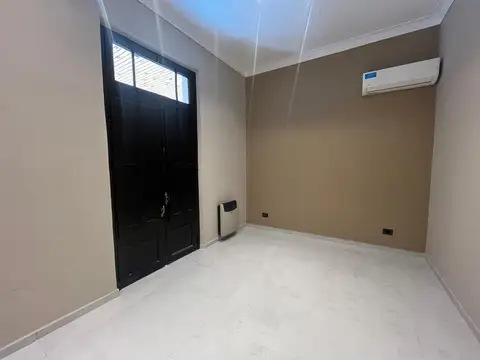 Depto Tipo Casa 5 ambientes con 2 baños