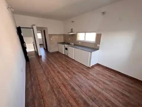 Depto Tipo Casa en Alquiler de 2 ambientes