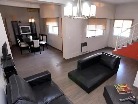 PH en venta - 4 Dormitorios 3 Baños - Velez Sarsfield