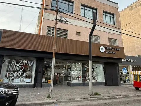 Oficina en Alquiler en Neuquen, $ 25.000.000