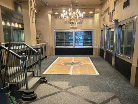 Edificio Comercial ÚNICO en Caseros