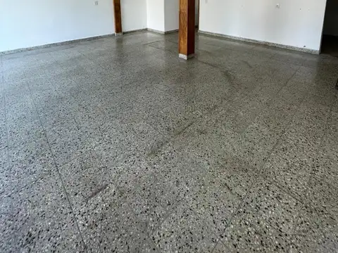 Local en Alquiler en Ituzaingo, $ 1.100.000