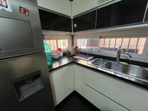 Depto Tipo Casa en Venta en Caseros, USD 139.900