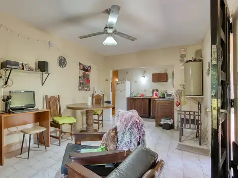 Casa 3 ambientes con 2 baños