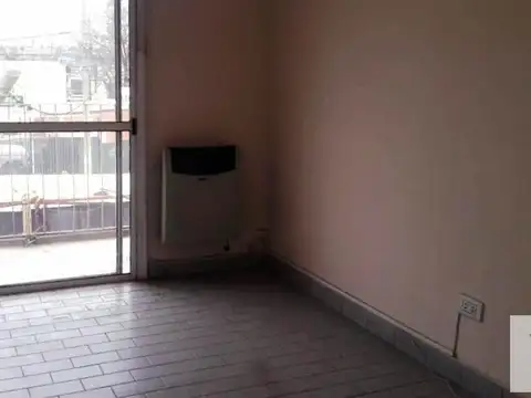 Departamento en venta - 2 Dormitorios 1 Baño - Paso del Rey