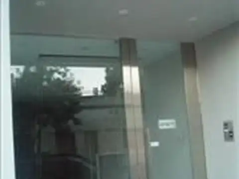 ALQUILER TEMPORAL DE EXCELENTE DPTO 2 AMB CON BALCON Y COCINA INDEPENDIENTE. EDIFICIO NUEVO