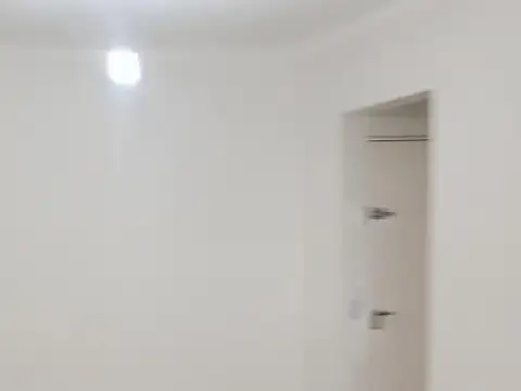 Leopardi 100, Piso 10