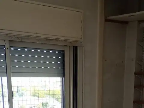 Leopardi 100, Piso 10