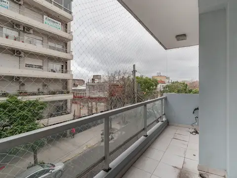 Departamento en Venta en Parque Chacabuco, USD 165.000