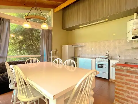 Casa 2 ambientes con 1 baño