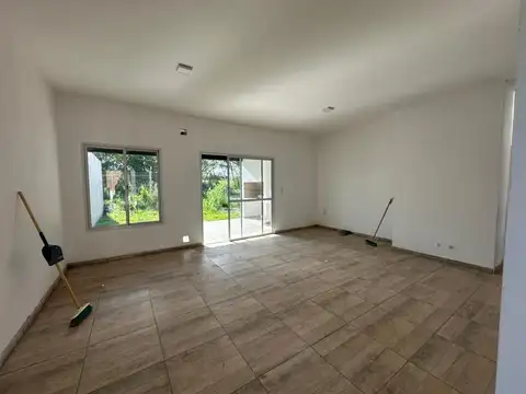 Casa en Venta con 1 cochera