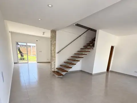Casa en Alquiler de 3 dormitorios