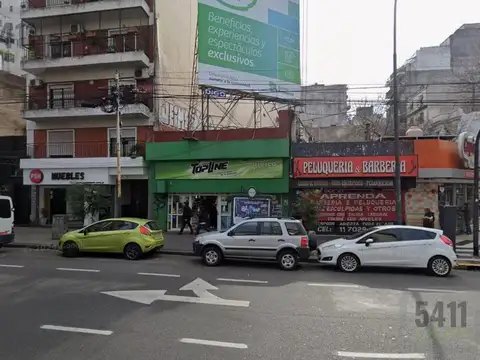 VENTA LOTE AV RIVADAVIA 3500 ALMAGRO - CORREDOR ALTO - 2400M2 VENDIBLES 