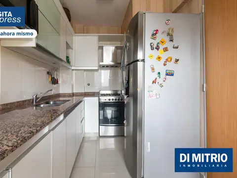 Departamento en Venta en Parque Rivadavia, USD 189.000