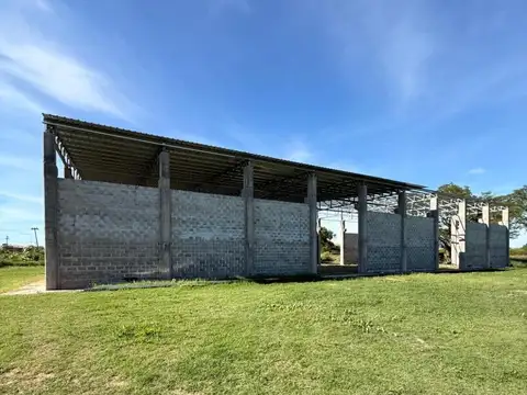 Galpon en Alquiler 85  mts Fondo