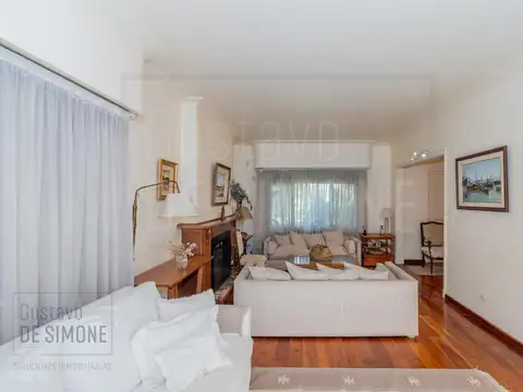 Casa 5 ambientes con 3 baños
