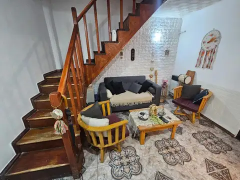 CASA EN PH EN 2 PLANTAS CON TERRAZA