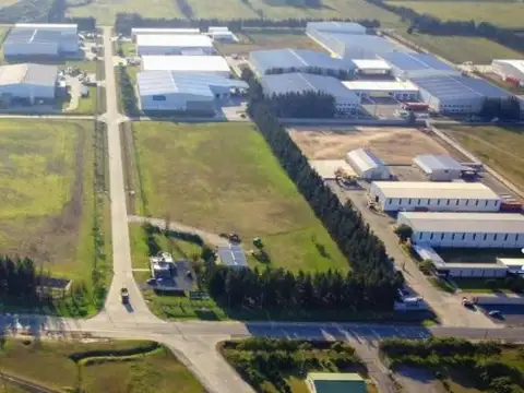 Terreno en Venta 100  mts Frente