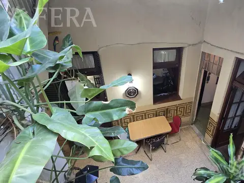 Venta casa 4 ambientes con cochera  en San Cristobal