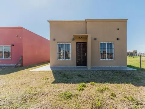 Casa 3 amb a Estrenar Sobre Lote de 460 m2 en Venta en Gral. Hornos, Gral. Las Heras