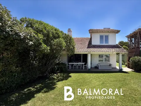 Burriquetas esq. Juncal