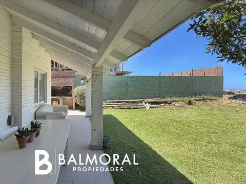 Casa 5 ambientes con 4 baños