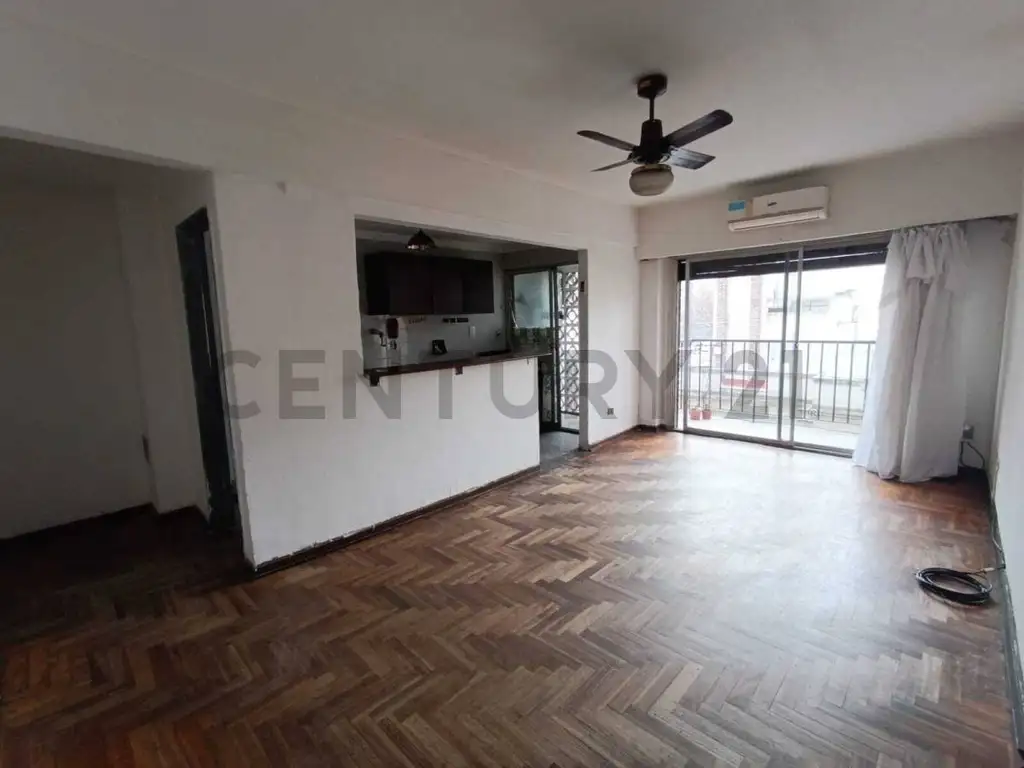 Rivera Indarte 200, Piso 4