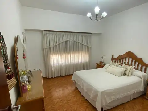 Hipólito Irigoyen 4200