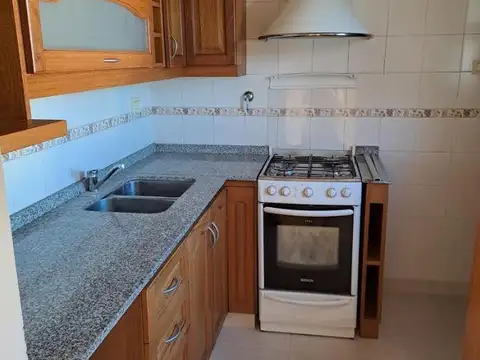 Departamento en Alquiler en Banfield, $ 650.000