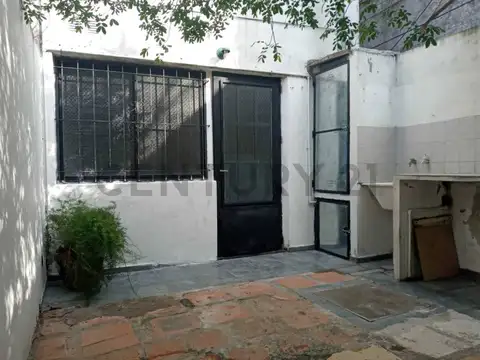 Chacabuco 100, Piso 0