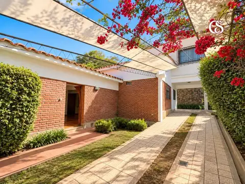 Exc Casa 3 Dor Vta gge/balc/escritorio Luis Fuentes al 700