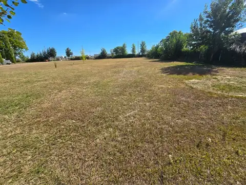 Lote en venta. B° Privado Lomas de Petión. 1586 m2