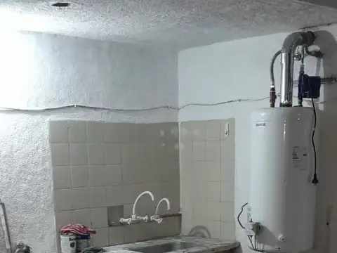 Casa en Alquiler con 3 cocheras